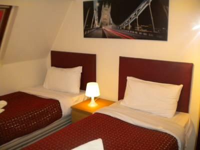 Pensiune Oyo Lifestyle Golden 3*