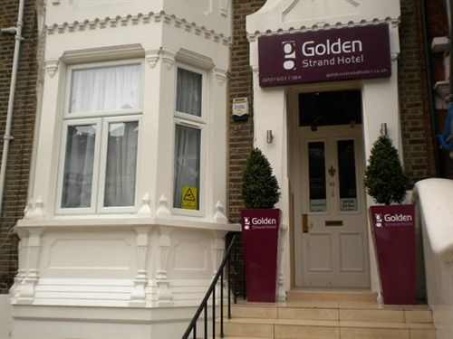 Oyo Lifestyle Golden Pensiune 3*