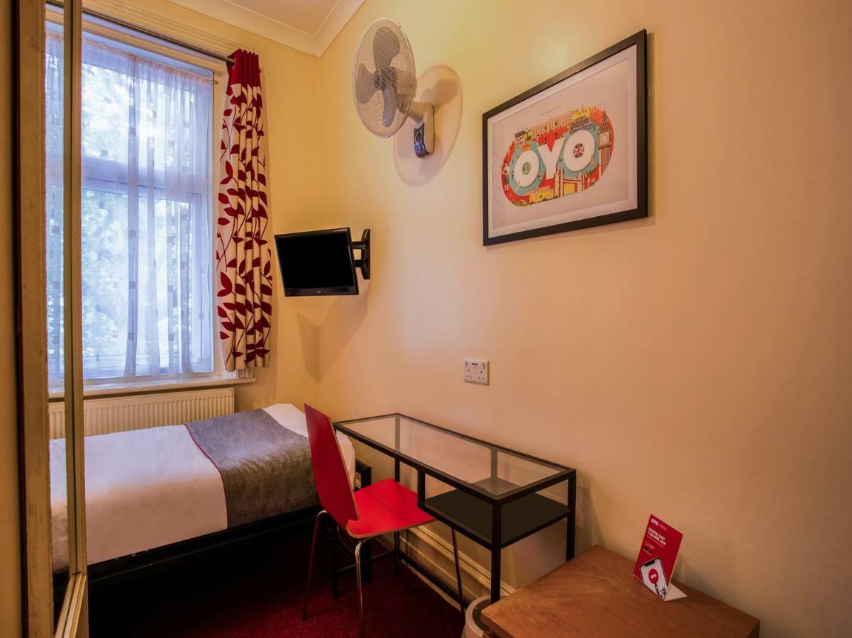 Oyo Lifestyle Golden Londra