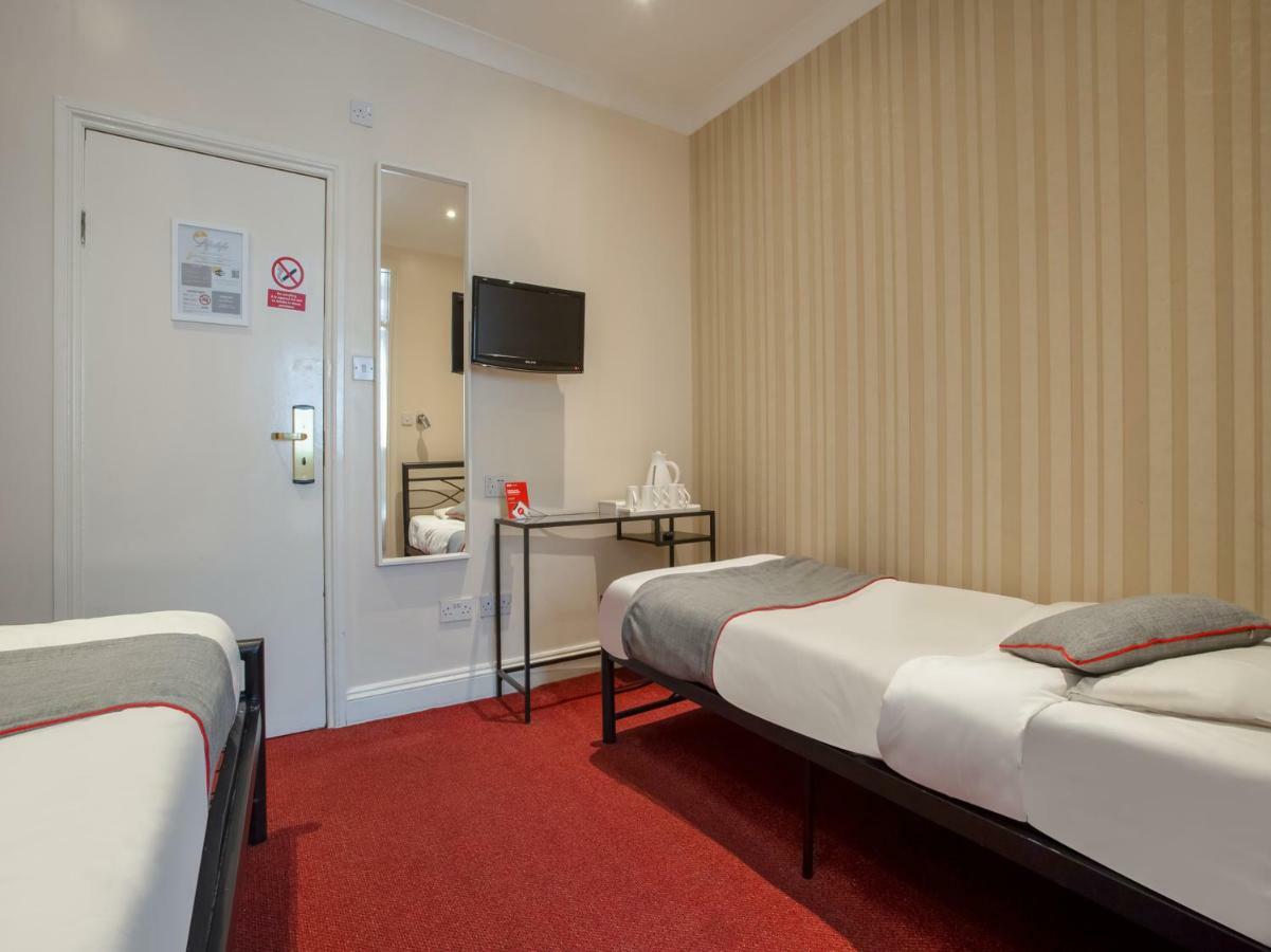 Oyo Lifestyle Golden 3* Londra