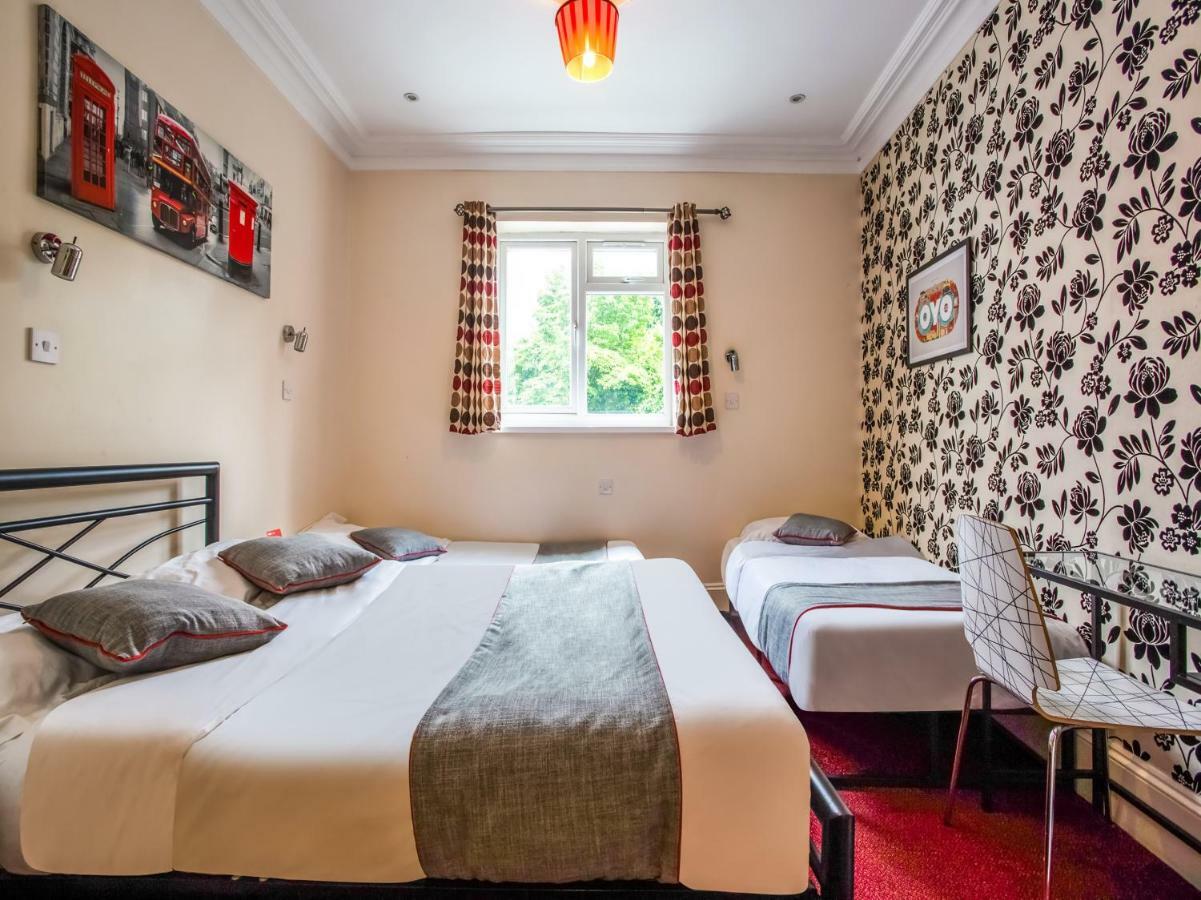 Oyo Lifestyle Golden 3* Londra